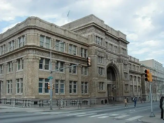 美國費城卓克索大學(Drexel University)的主樓,1891 年落成。