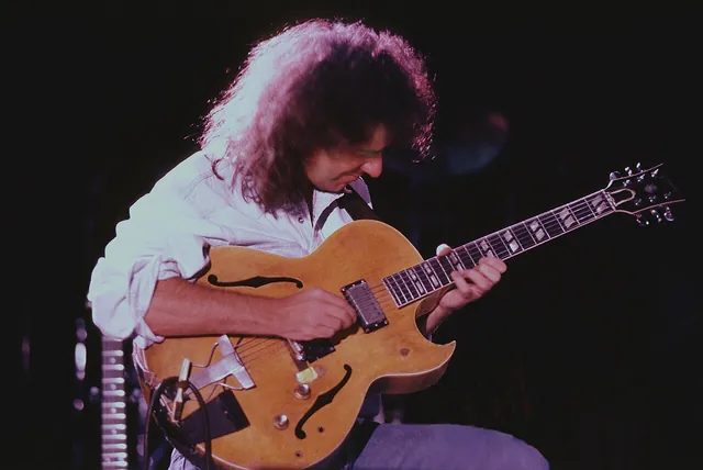 1990 年代初期的麥席尼；二十多歲時他說自己「從不練琴」，後來卻越來越看重基本功與理解