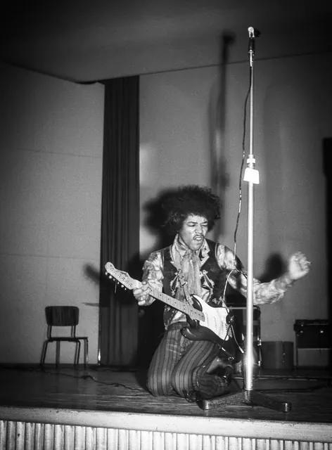 1967 年吉米·罕醉克斯在赫爾辛基演出,關於他的傳說很多,有些是真的,有些經不起查證。