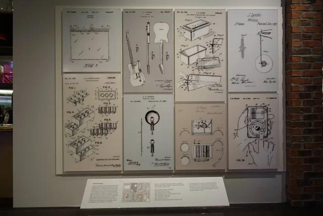 美國國家歷史博物館的專利圖展牆,Fender Broadcaster(1951)和燈泡、樂高、iPod 排在一起。