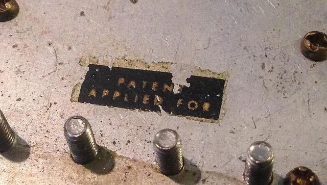 原廠 PAF 拾音器底部的「Patent Applied For」貼紙