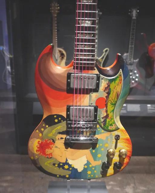 彩繪的 1964 年 Gibson SG「The Fool」,2026 年拍出約 300 萬美元